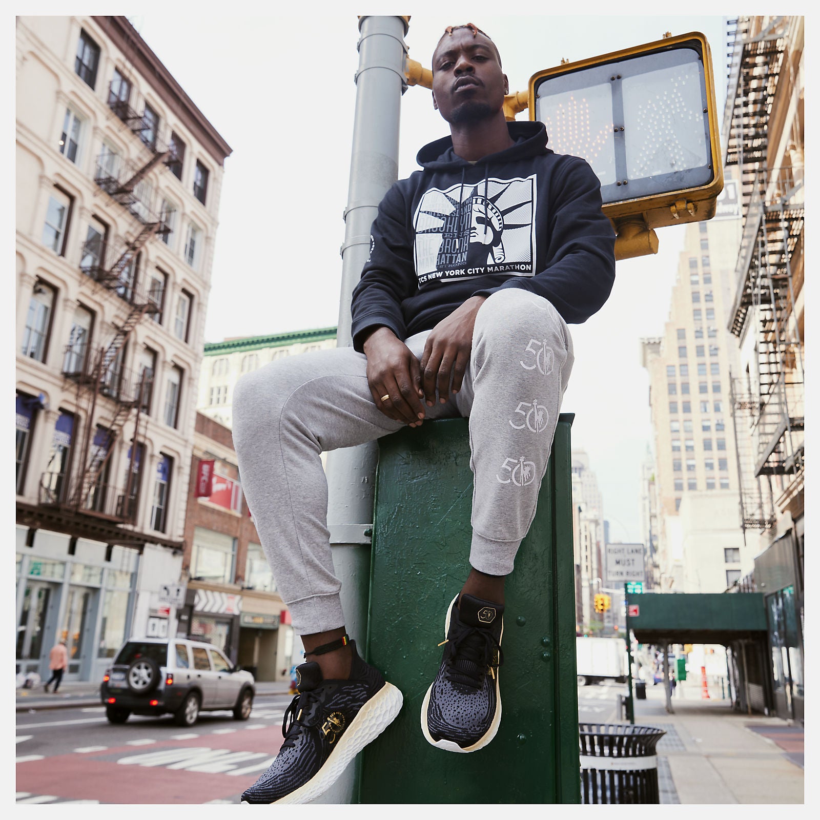 Athletic Grey NYC Marathon Essentials Stack Pack Sweatpant / New Balance Men
