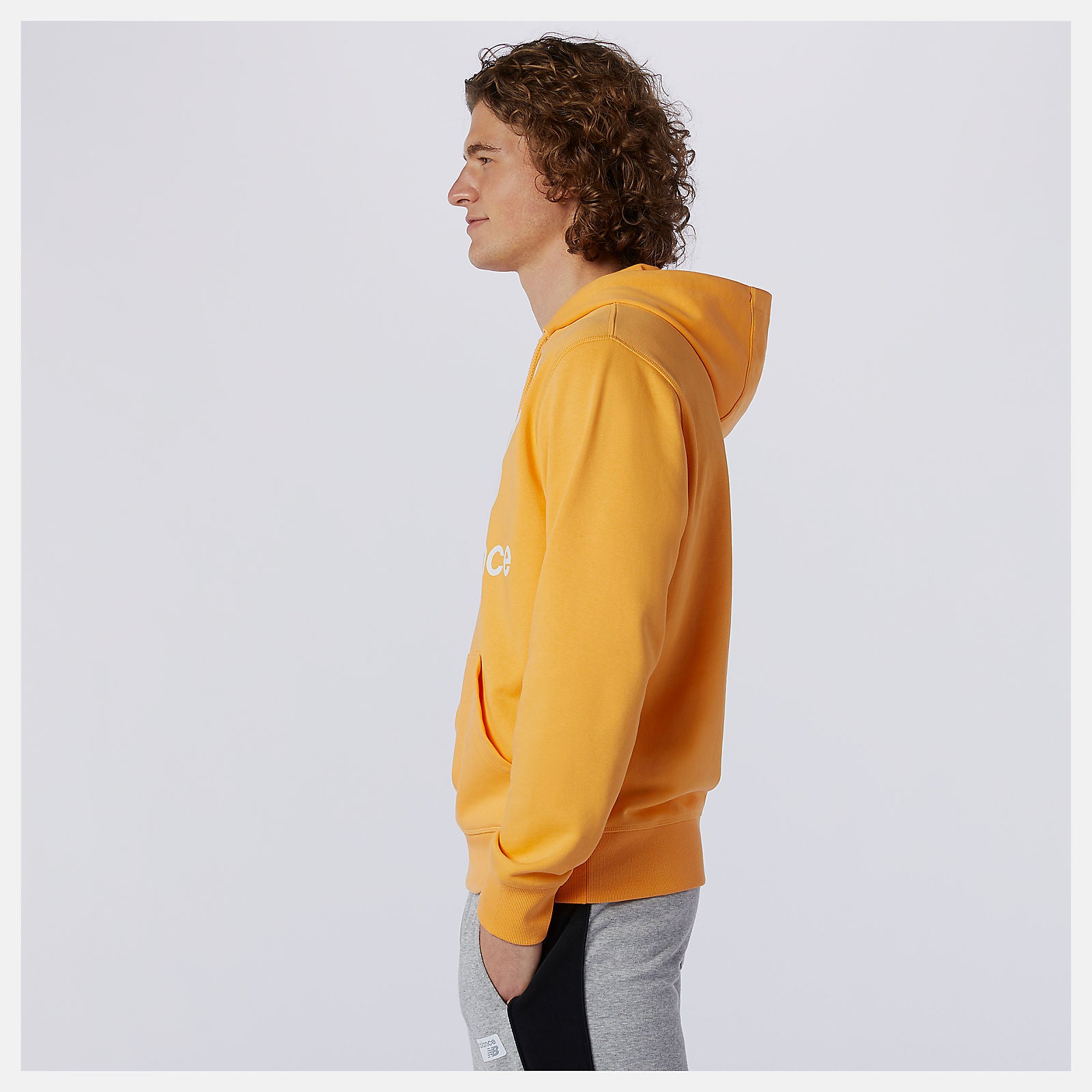 Habanero NB Essentials Stacked Logo Po Hoodie / New Balance Men