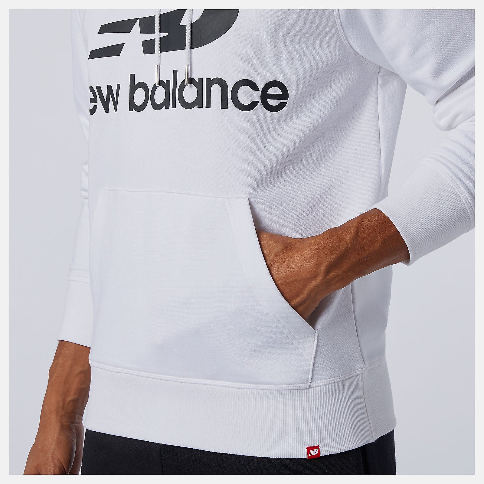 White NB Essentials Stacked Logo Po Hoodie / New Balance Men