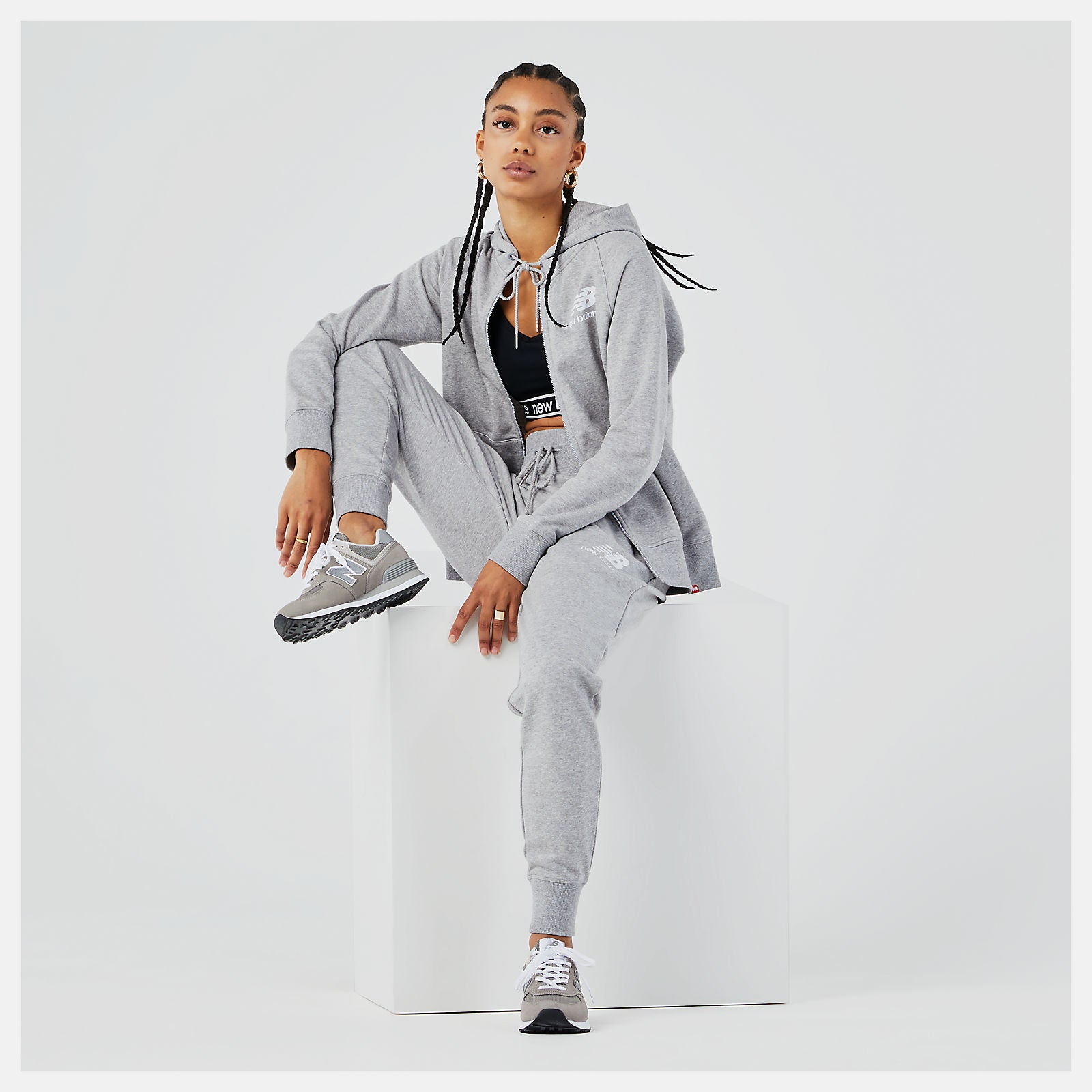 Athletic Grey NB Essentials French Terry Sweatpant / New Balance Women