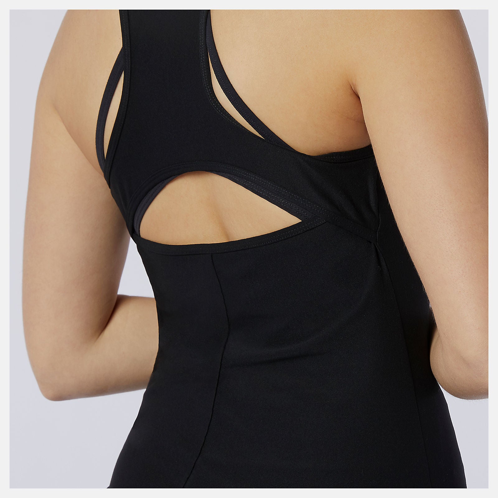 Black Transform Perfect Tank / New Balance Women